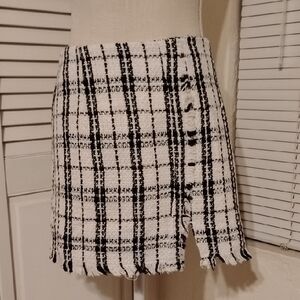 Elegant Tweed Black and White Mini Skirt